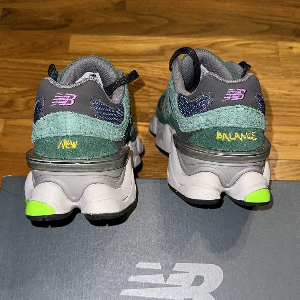 New Balance - 9060 Sneakers - Green / Purple - Size 8 Mens (US) - Picture 4 of 11